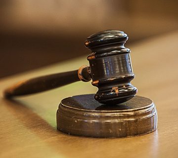 وکیل خانم در جزیره کیش